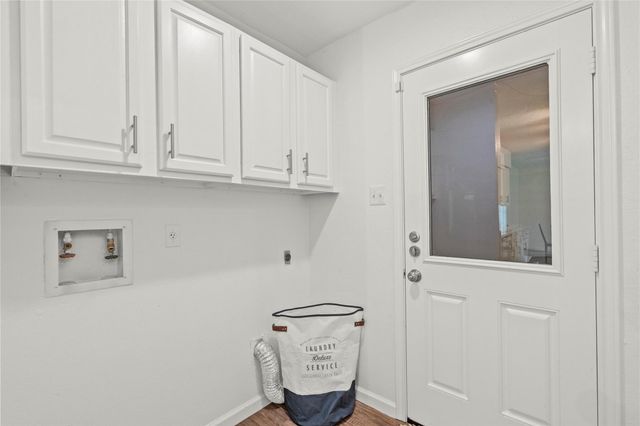 417 Brookdale Drive, League City, TX 77573