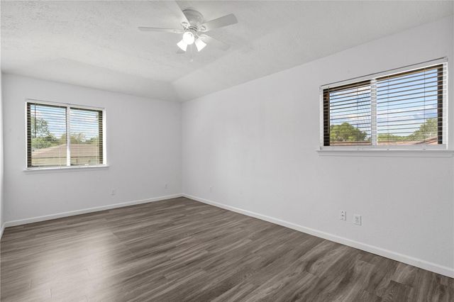 417 Brookdale Drive, League City, TX 77573