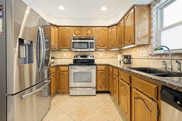 500 Saddle Rock Court, Irving, TX 75063