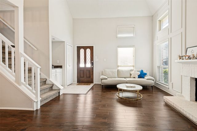 500 Saddle Rock Court, Irving, TX 75063