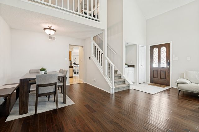 500 Saddle Rock Court, Irving, TX 75063
