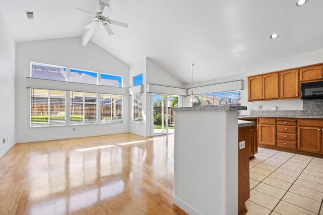 1598 Kimiyo St, Stockton, CA 95206