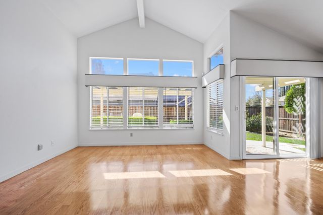 1598 Kimiyo St, Stockton, CA 95206