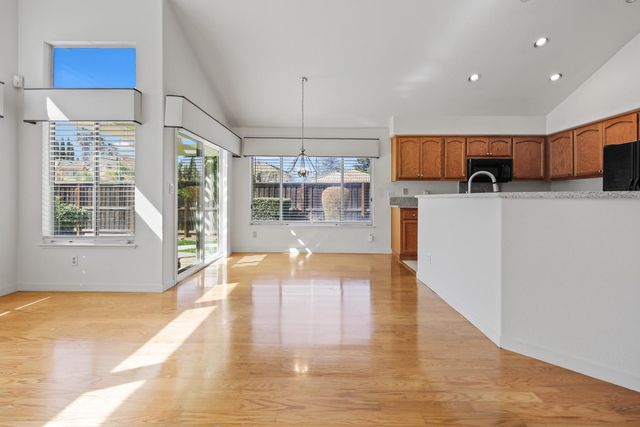 1598 Kimiyo St, Stockton, CA 95206