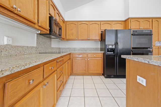 1598 Kimiyo St, Stockton, CA 95206