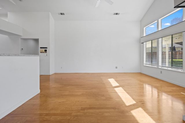 1598 Kimiyo St, Stockton, CA 95206