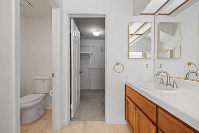 1598 Kimiyo St, Stockton, CA 95206