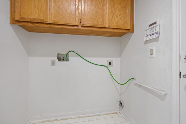 1598 Kimiyo St, Stockton, CA 95206