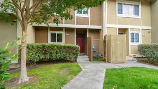 478 Santa Alicia Dr, Rohnert Park, CA 94928