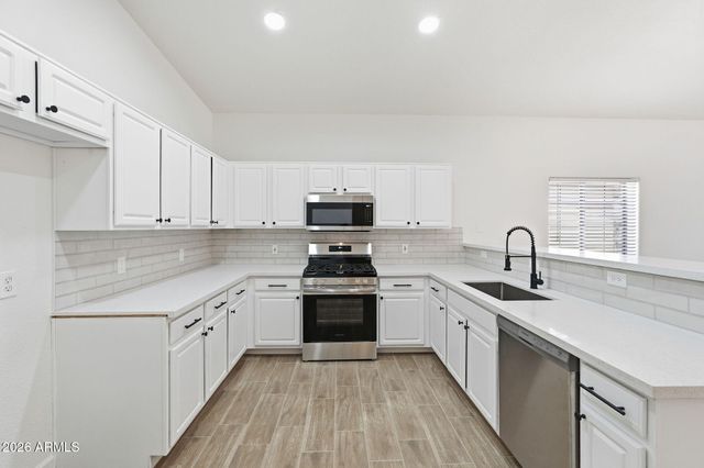 5821 E CALLE MAGDALENA --, Guadalupe, AZ 85283