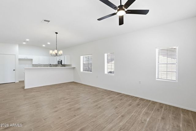 5821 E CALLE MAGDALENA --, Guadalupe, AZ 85283