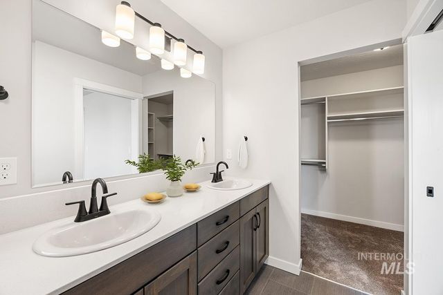 3515 E Cedarhurst Drive, Meridian, ID 83642