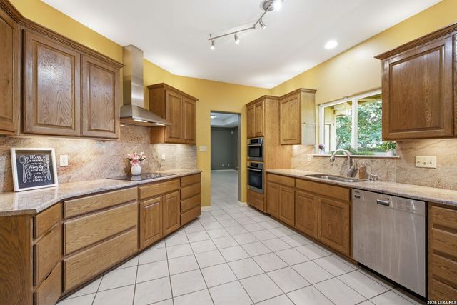 118 OAK HAVEN LN, Boerne, TX 78006