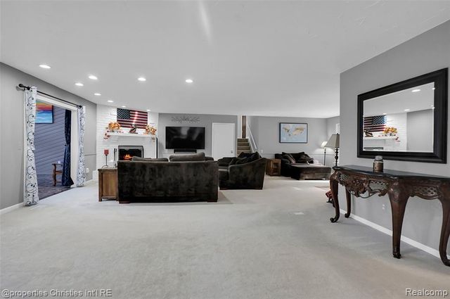 1475 Ring O Kerry, Milford, MI 48381