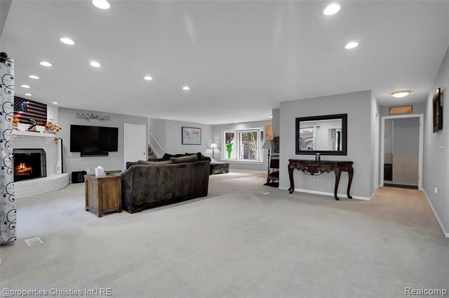 1475 Ring O Kerry, Milford, MI 48381