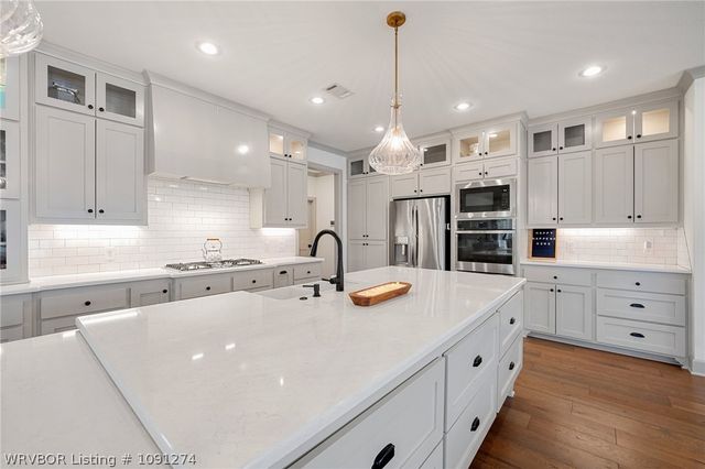 8506 Donnington Court, Fort Smith, AR 72916