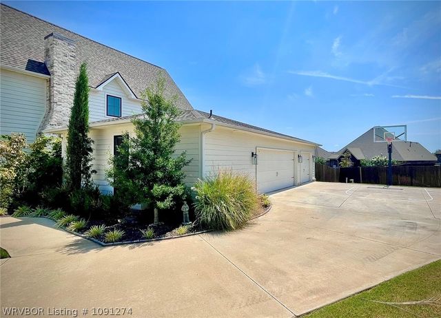 8506 Donnington Court, Fort Smith, AR 72916