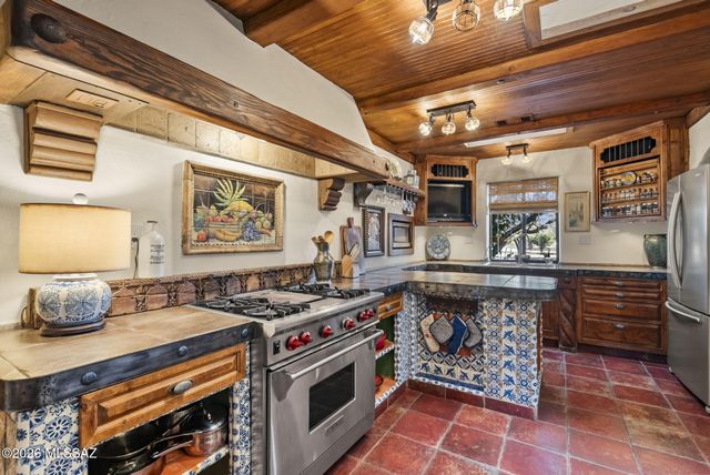 3 Libres Corte, Tubac, AZ 85646