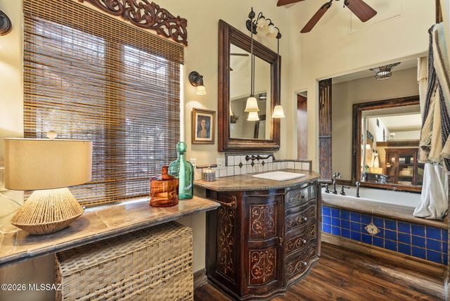 3 Libres Corte, Tubac, AZ 85646