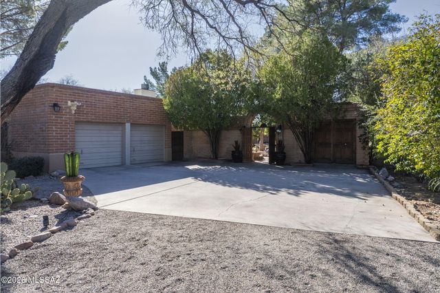 3 Libres Corte, Tubac, AZ 85646