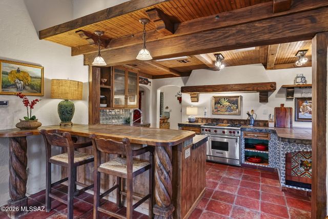 3 Libres Corte, Tubac, AZ 85646