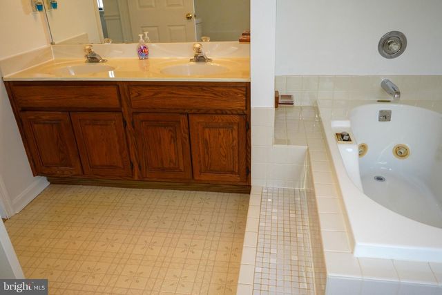 7323 OKEEFE RD, Bealeton, VA 22712