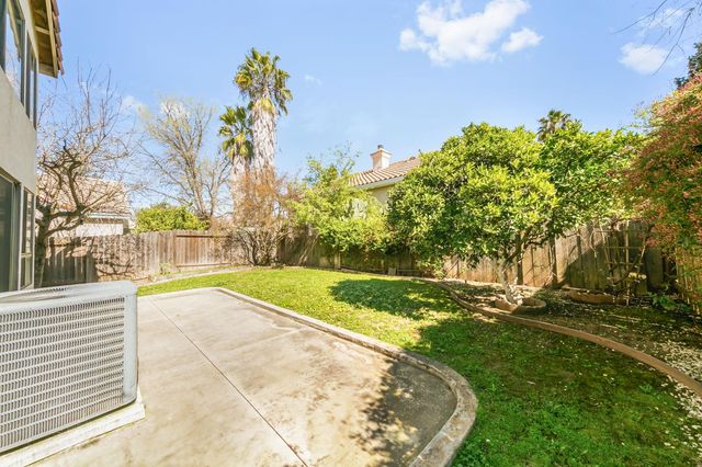 4950 Felicia Way, Elk Grove, CA 95758