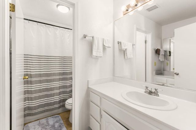 4950 Felicia Way, Elk Grove, CA 95758