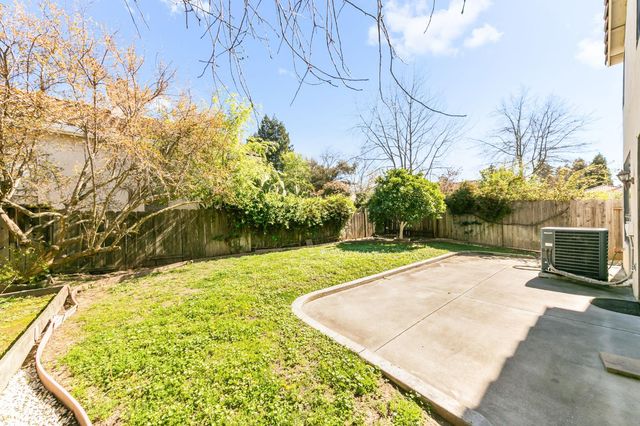 4950 Felicia Way, Elk Grove, CA 95758