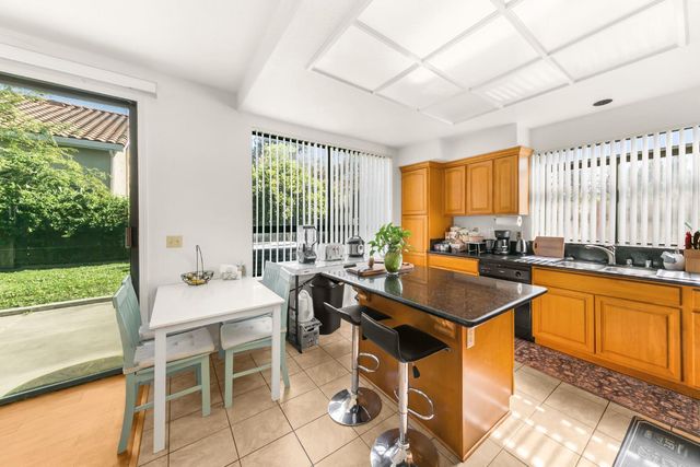 4950 Felicia Way, Elk Grove, CA 95758