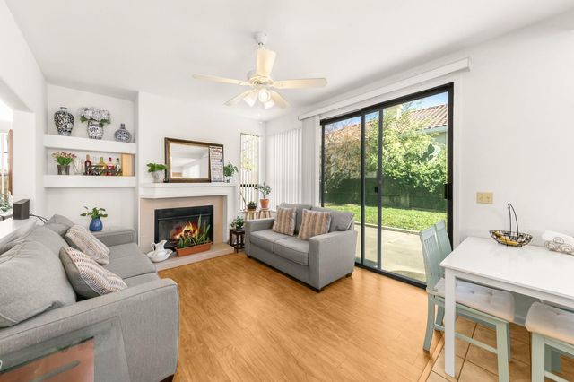 4950 Felicia Way, Elk Grove, CA 95758