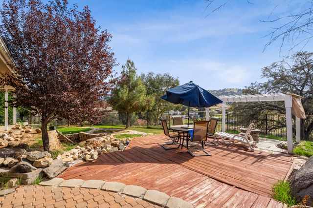 32394 Pinto Drive, Springville, CA 93265