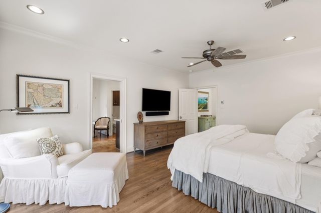 1215 Rutland Street, Houston, TX 77008