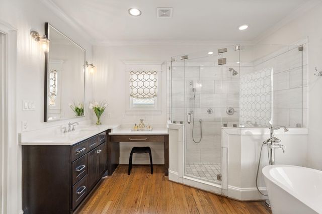 1215 Rutland Street, Houston, TX 77008