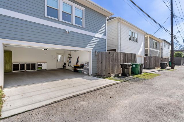 1215 Rutland Street, Houston, TX 77008