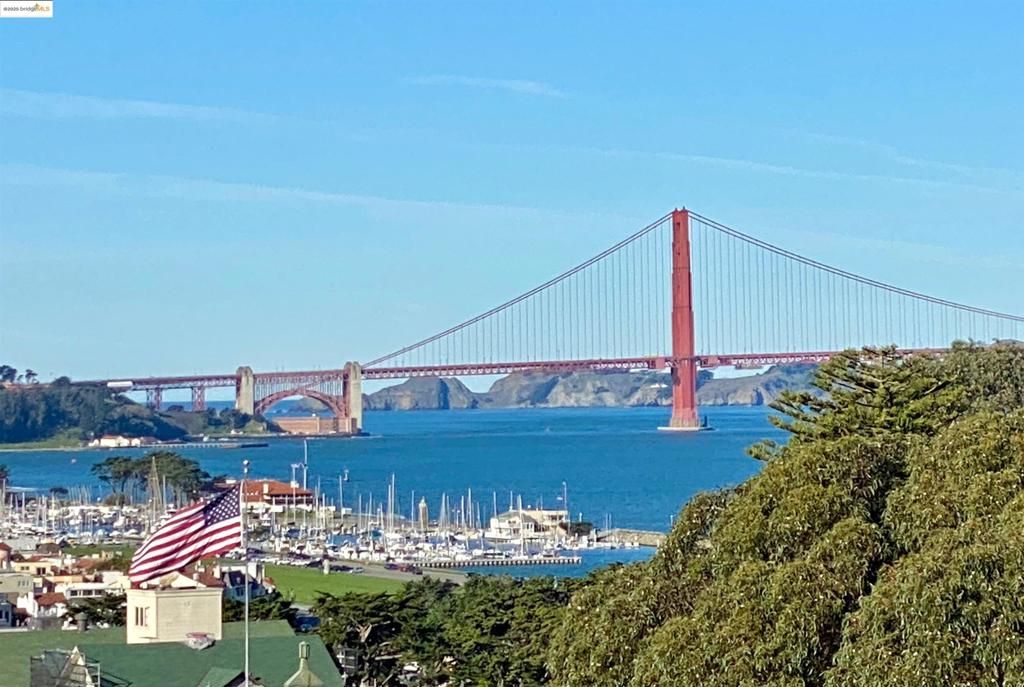 Image 1 of property listing at 1050 North Point St 1101, San Francisco, CA 94109