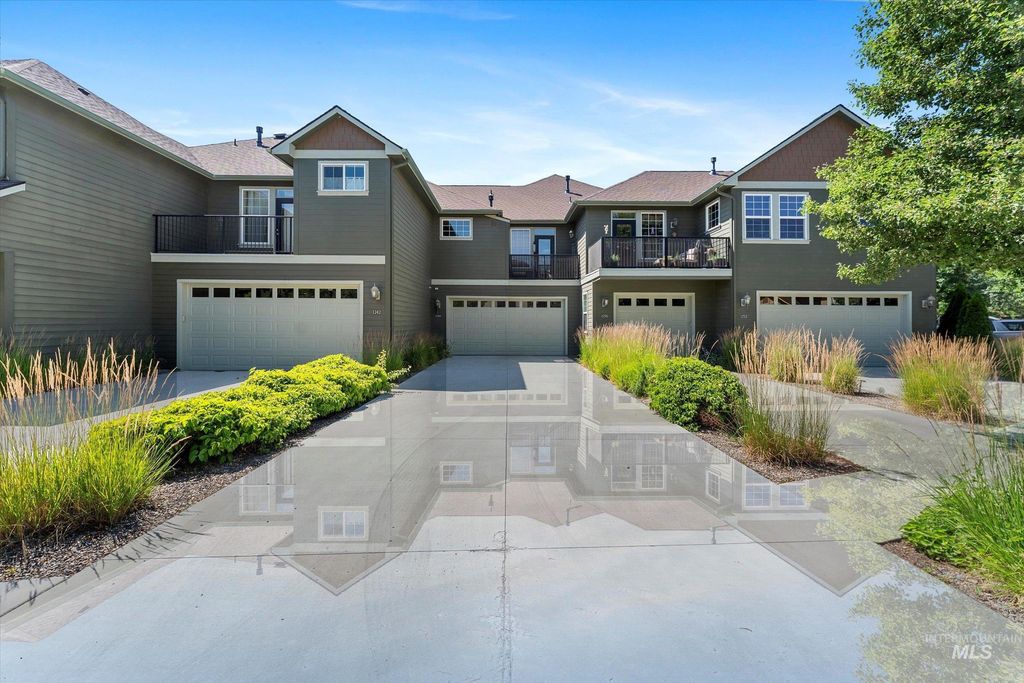1244 E Winding Creek Drive, Eagle, ID 83616