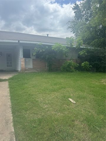 4313 Roberts Street, Greenville, TX 75401