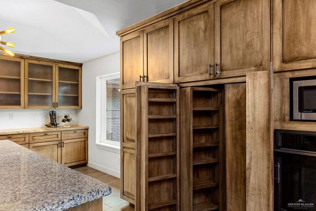 1818 Forest Lane, Weslaco, TX 78596