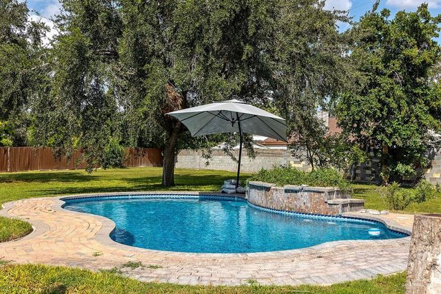 1818 Forest Lane, Weslaco, TX 78596