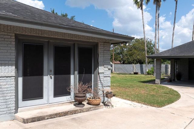 1818 Forest Lane, Weslaco, TX 78596