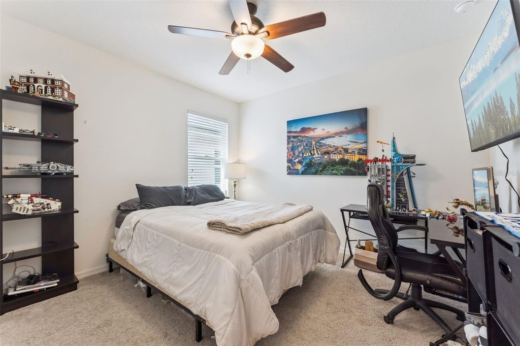 Image 17 of property listing at 303 LAZIO CIRCLE, Debary, FL 32713