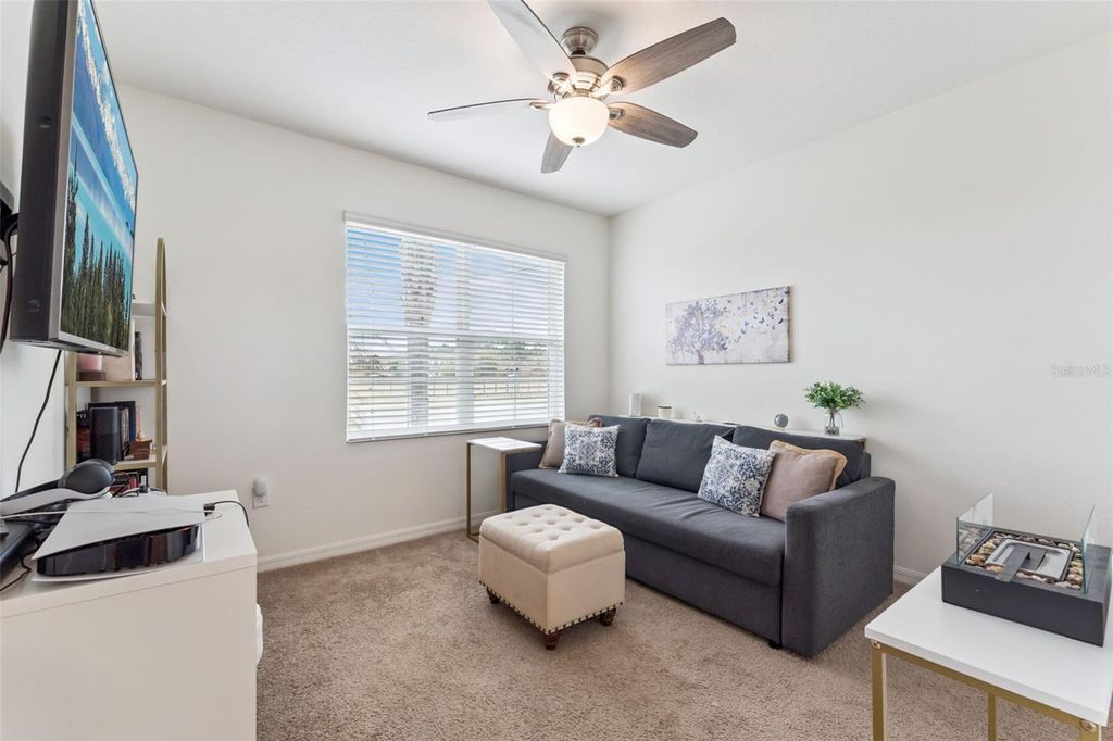 Image 18 of property listing at 303 LAZIO CIRCLE, Debary, FL 32713