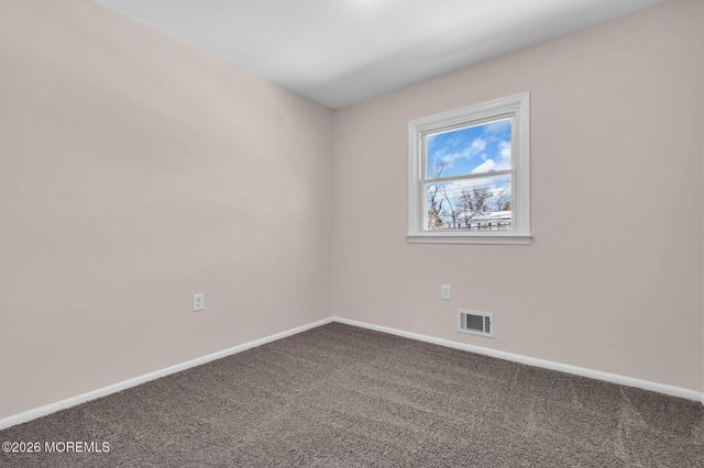 24 Cedar Hill Lane, Toms River, NJ 08755