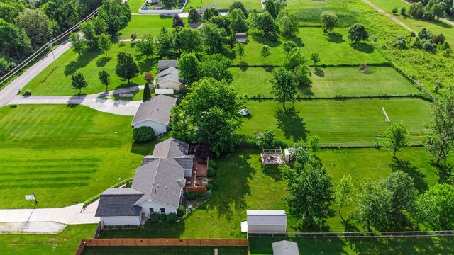 740 W 275 S, Hebron, IN 46341