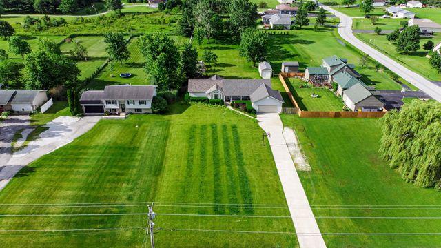740 W 275 S, Hebron, IN 46341