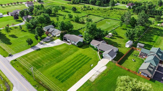 740 W 275 S, Hebron, IN 46341
