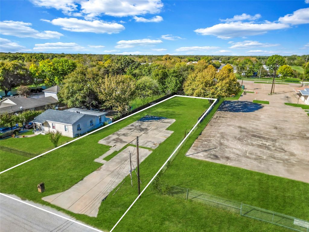 11513 Long Hill Lane, Balch Springs, TX 75180