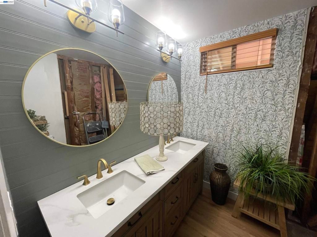 Image 3 of property listing at 1731 Candelero Ct, Walnut Creek, CA 94598