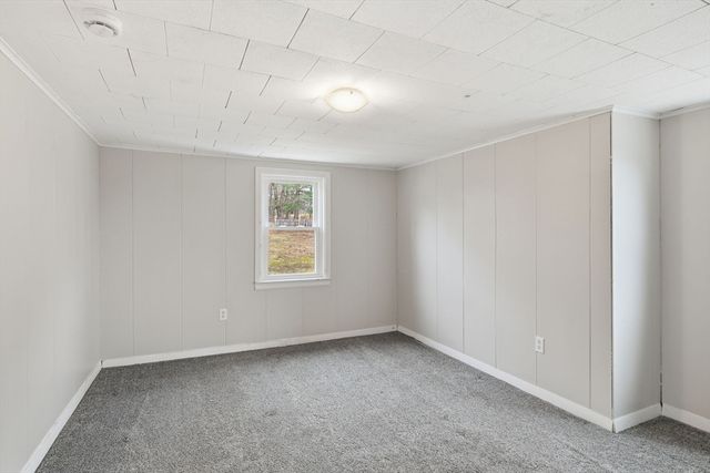 422 S Westfield St, Agawam, MA 01030